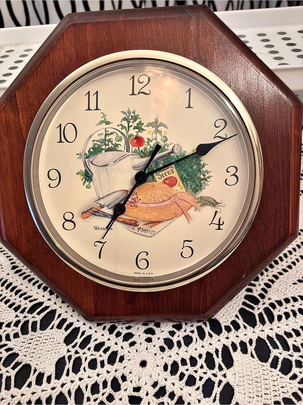 Westclox Vintage Floral Wood Wall Clock~ works beautifully! C1970